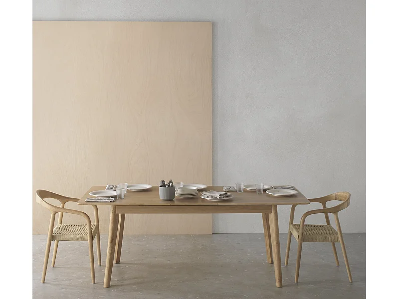 Table extensible 160/200x90 pieds en hévéa et plateau plaqué chêne