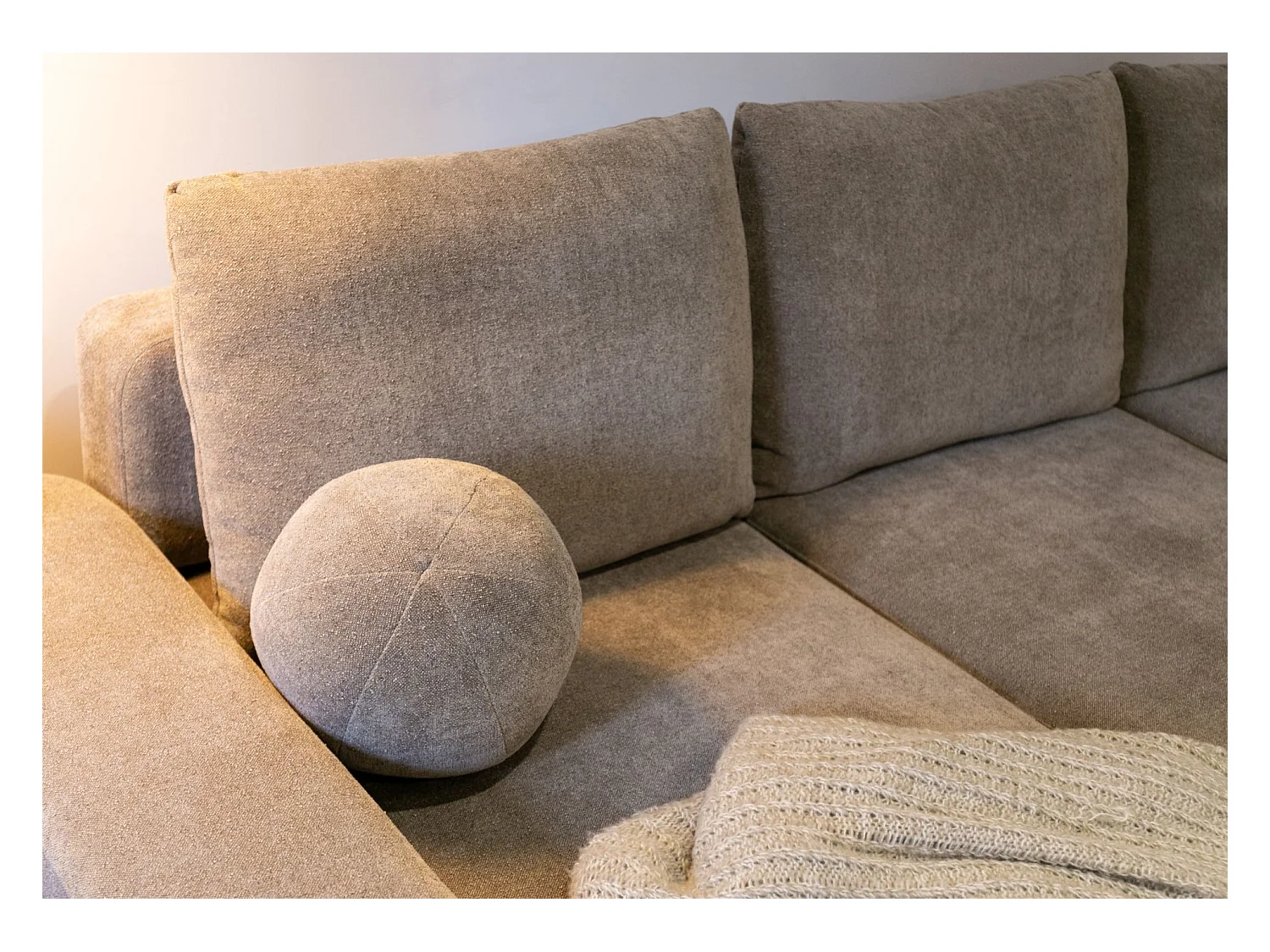 Hoekbank met slaapbank - lichtbruin chenille - linkerzijde - CARNOS