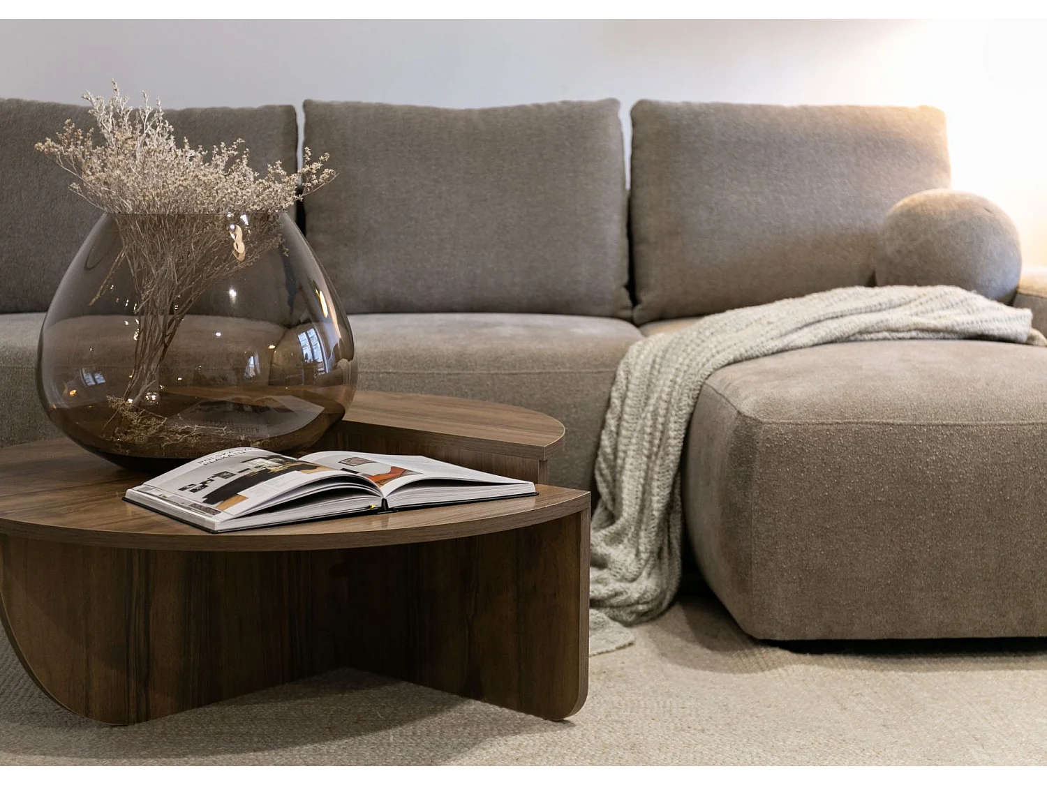 Carnos Ecksofa - mit Chenillebezug und Ballkissen - hellbraun - rechts - CARNOS