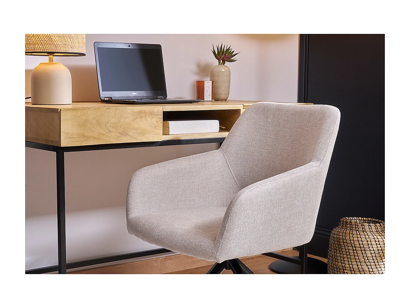 Drehstuhl 360° aus beigem Textur-Veloursstoff und schwarzem Metall LAURETTE