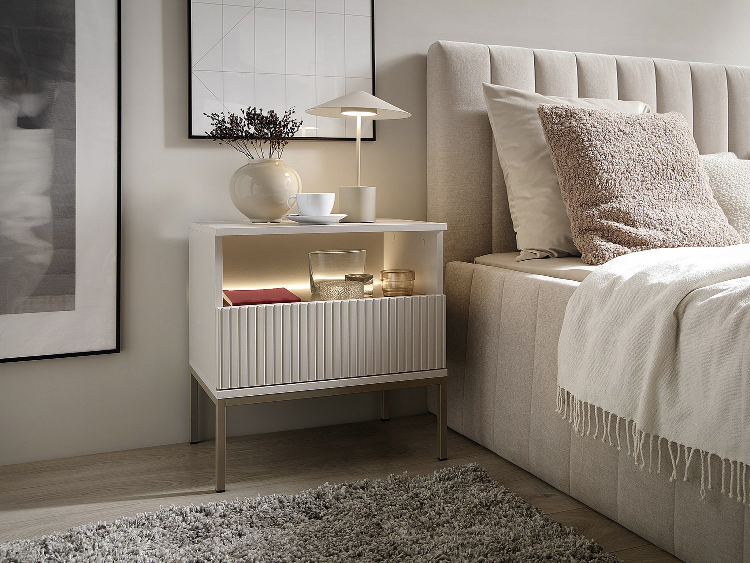 Vente-unique 2er-Set Nachttische Mit 1 Schublade & 1 Ablagefach - Mit Led-Beleuchtung - Mdf & Rauchglas - Beige - Ovila