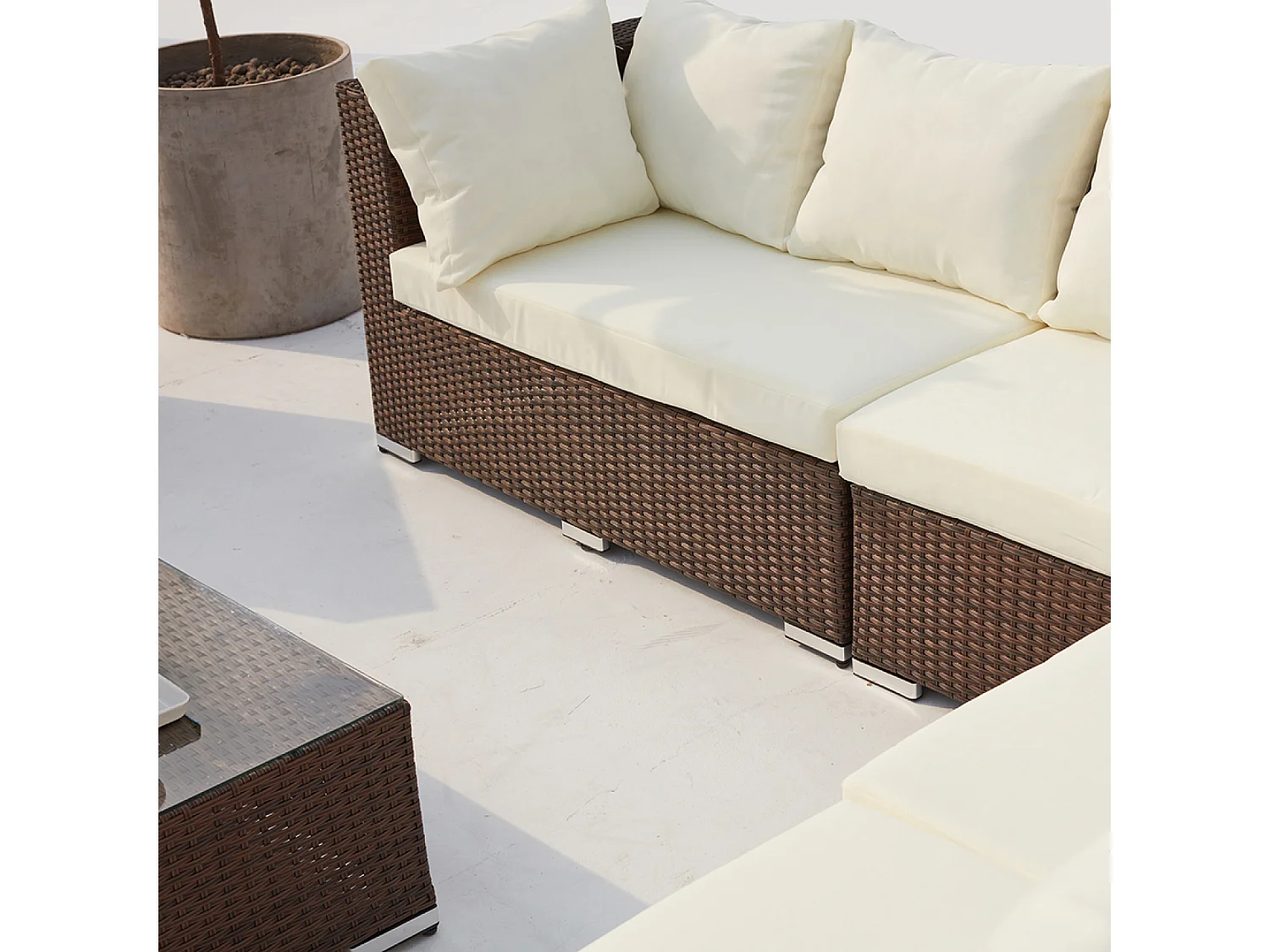 Salon de jardin modulable 13-14 places en résine tressée marron et blanc STALLA