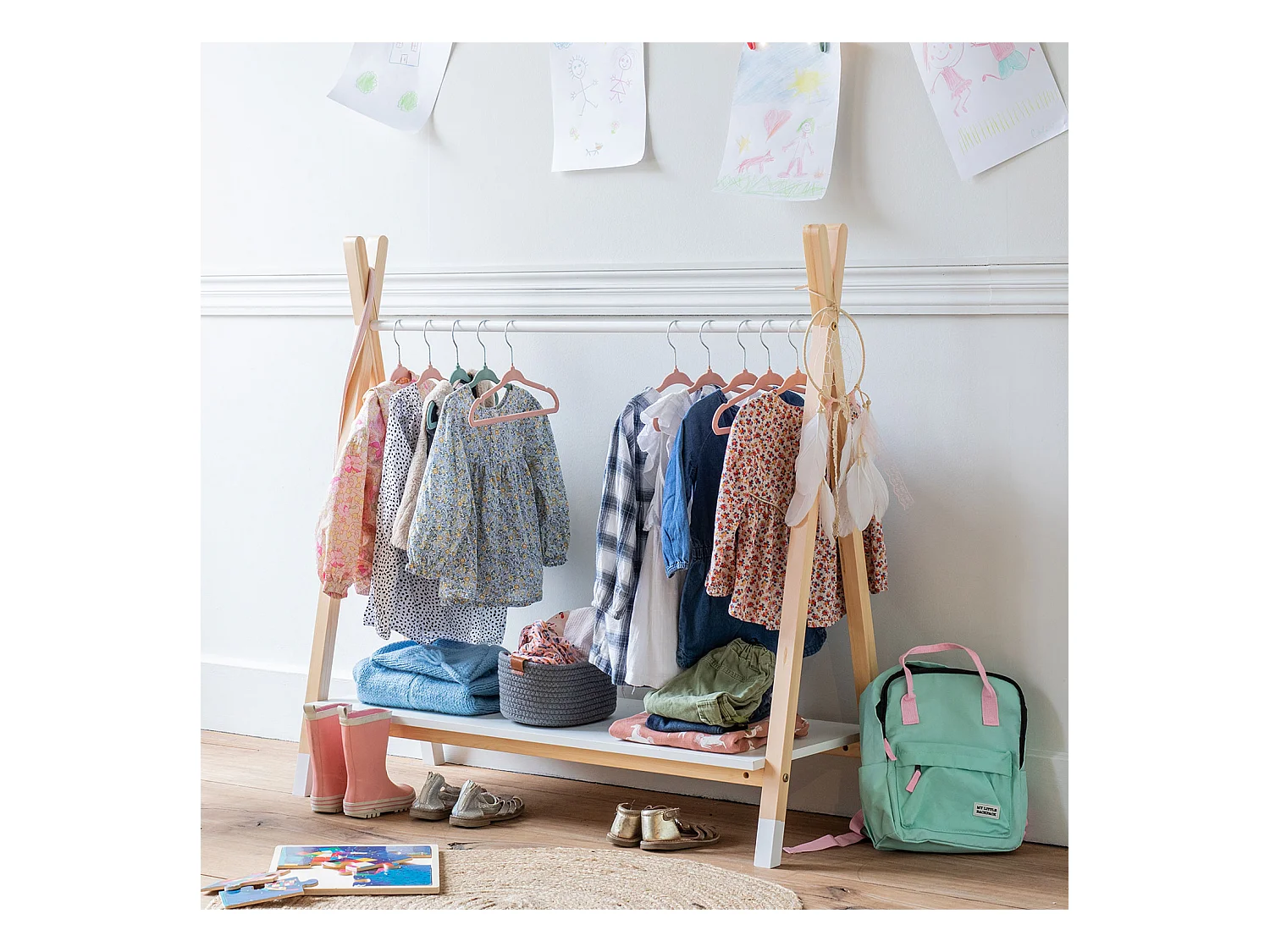 Hout en witte kast LOU