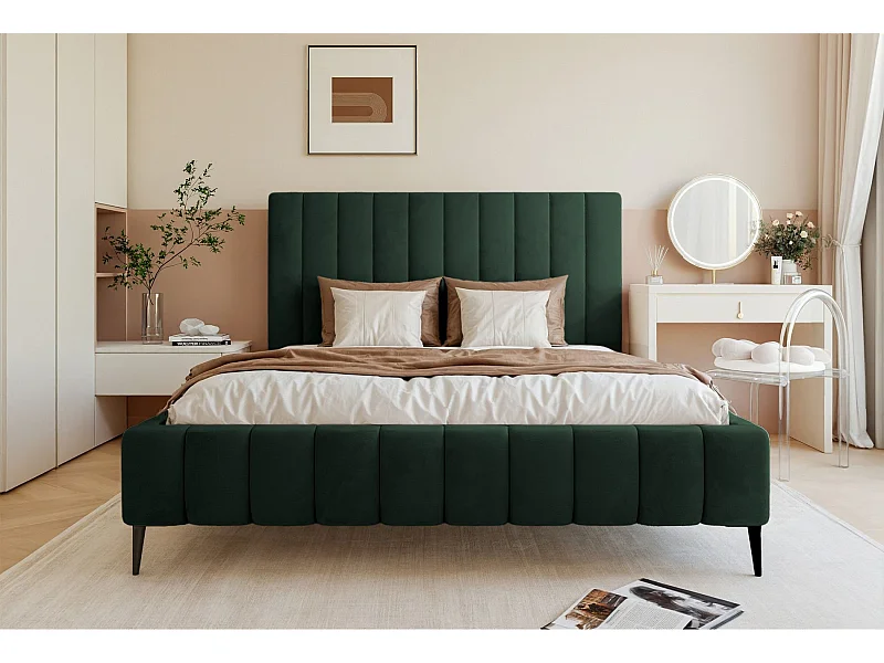 Lit coffre avec pieds - 140x200 cm - en tissu velours vert foncé - FIARRO