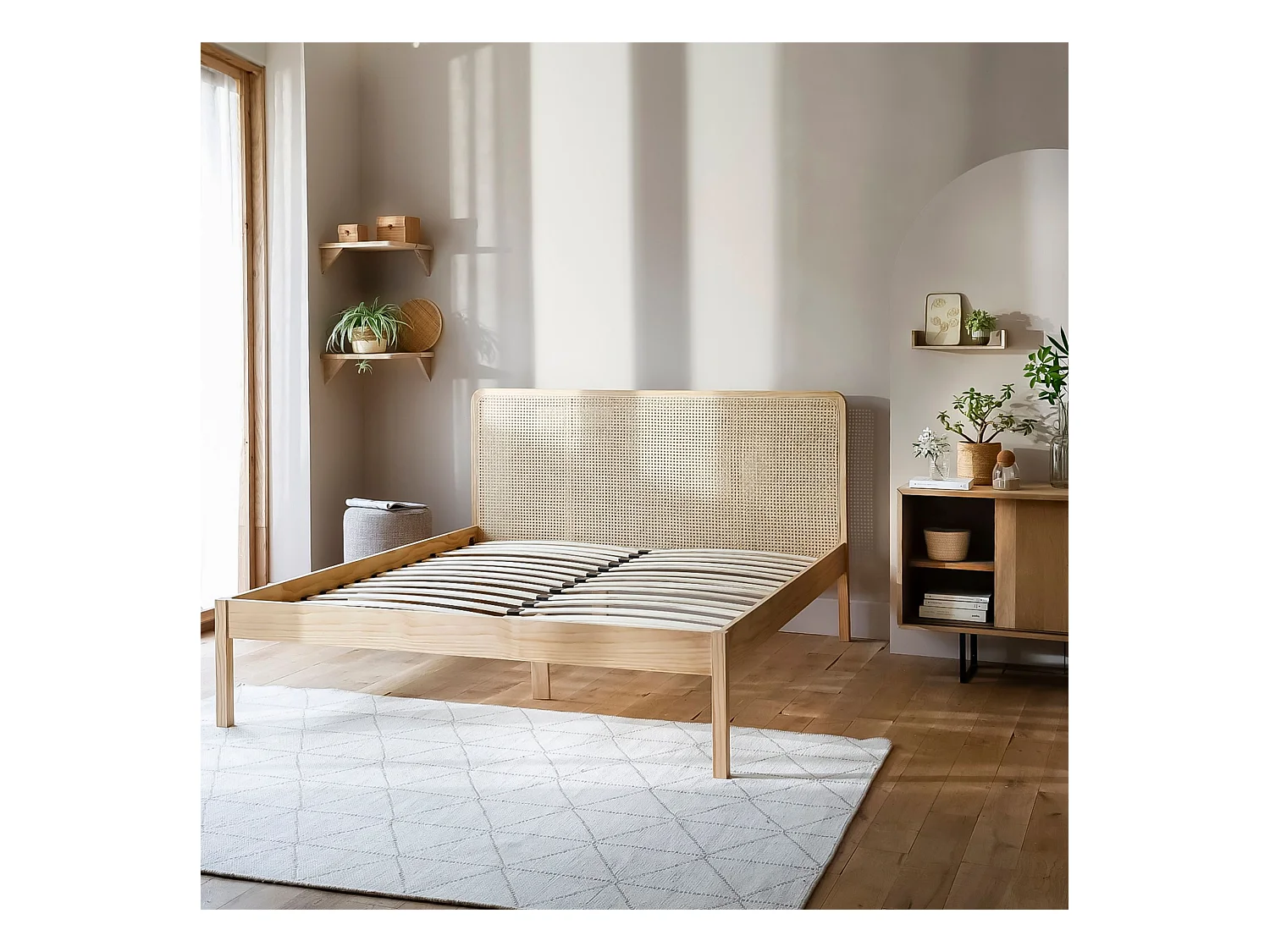 Lit adulte en pin massif tête de lit cannage ANNA 140x190 + set de 2 chevets cannage - ANNA