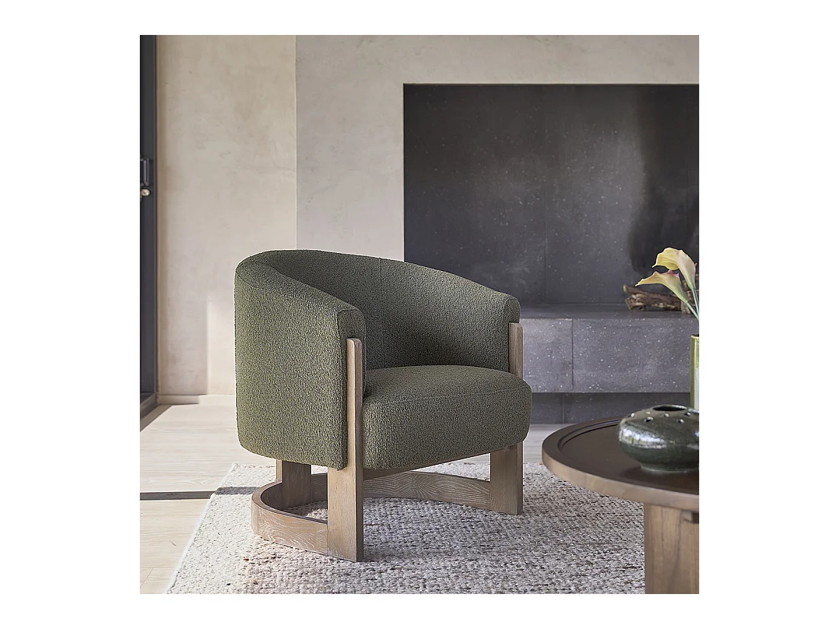 Fauteuil en chêne massif et tissu bouclette kaki