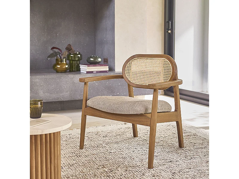 Fauteuil en teck massif, cannage et tissu grège