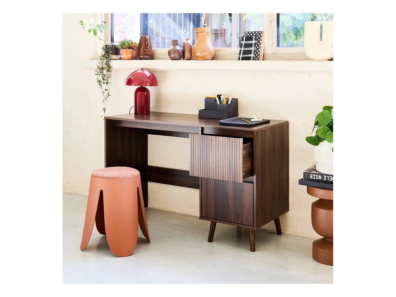 Scrivania scandinava decorazione in legno, 2 cassetti, marrone