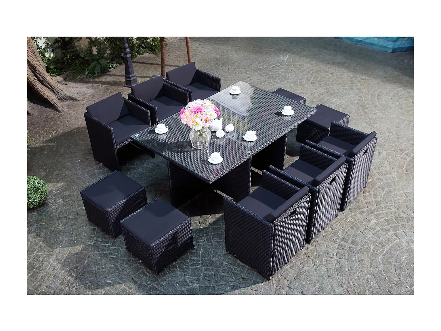 Loungeset Miami 10 zwart/zwart + beschermhoes van gevlochten kunsthars met metalen frame en waterdichte kussens