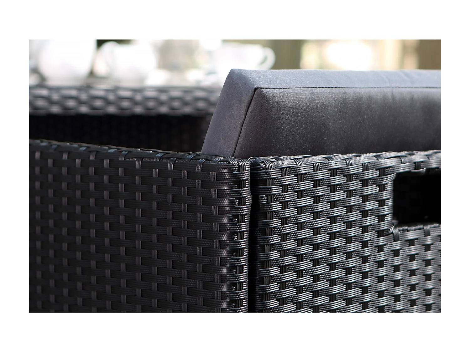 MIAMI - Salon de jardin 6 places noir-gris + housse de protection MIAMI