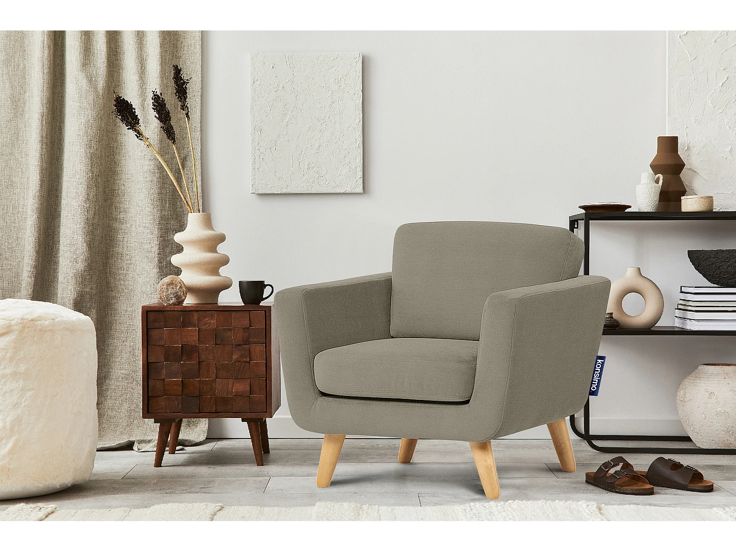 Fauteuil scandinave - pieds en bois massif - Beige - TAGIO