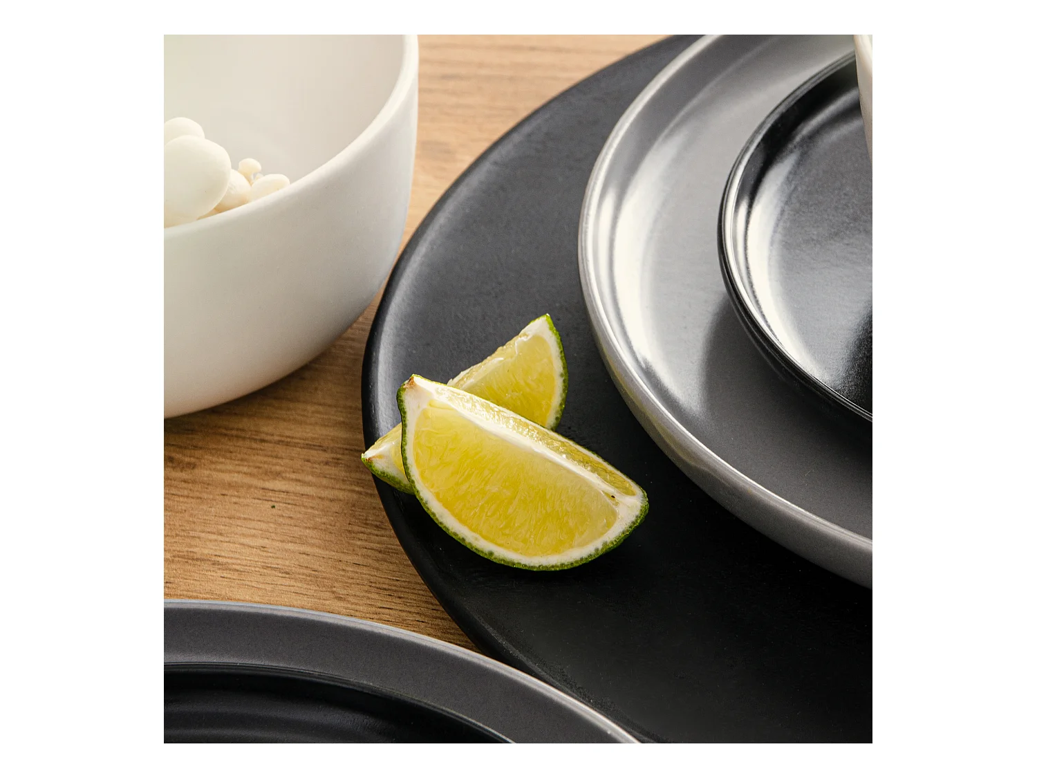 Service de table - Service vaisselle - avec Bol 18 pièces - Blanc, Noir, Gris - VICTO