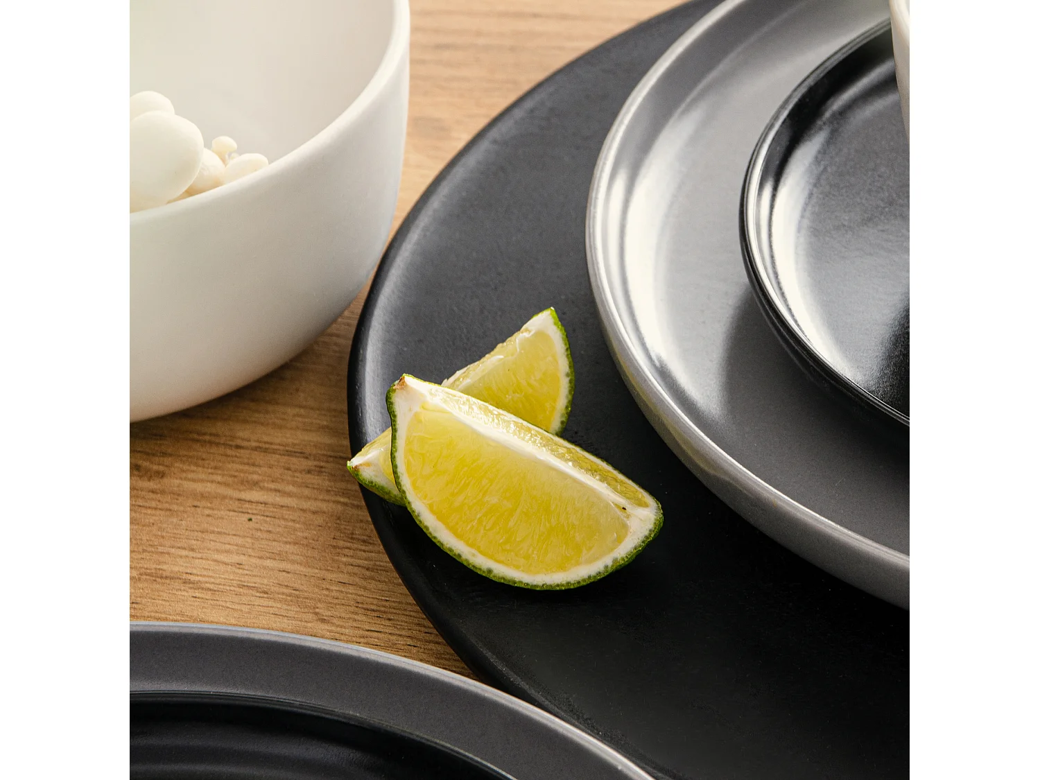 Service de table - Service vaisselle - avec Bol 18 pièces - Blanc, Noir, Gris - VICTO