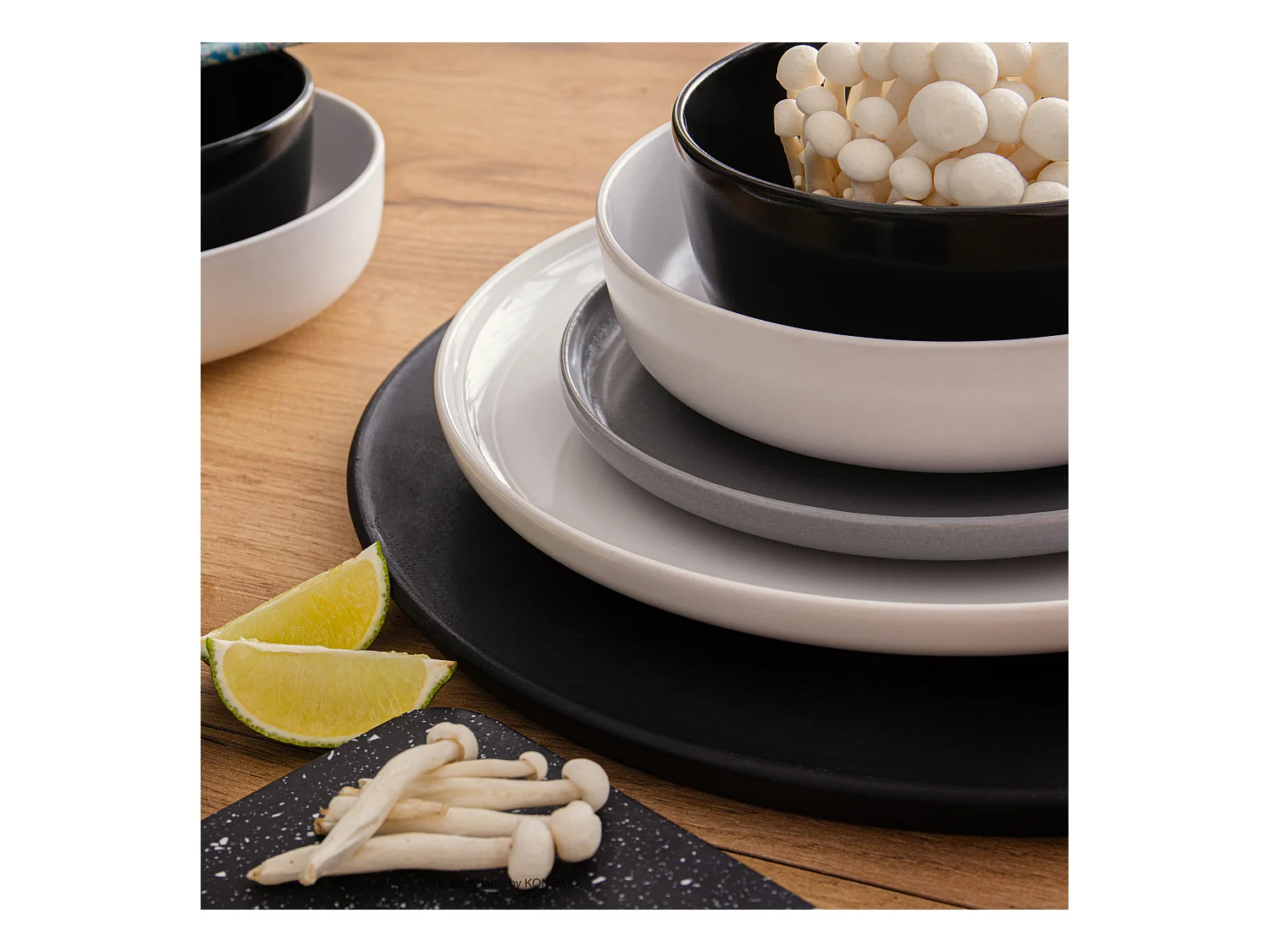 Service de table - Service vaisselle - 6 personnes 24 pièces - Blanc, Noir, Gris - VICTO