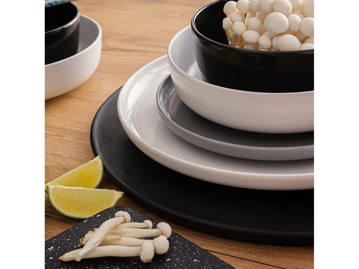 Service de table - Service vaisselle - 6 personnes 24 pièces - Blanc, Noir, Gris - VICTO