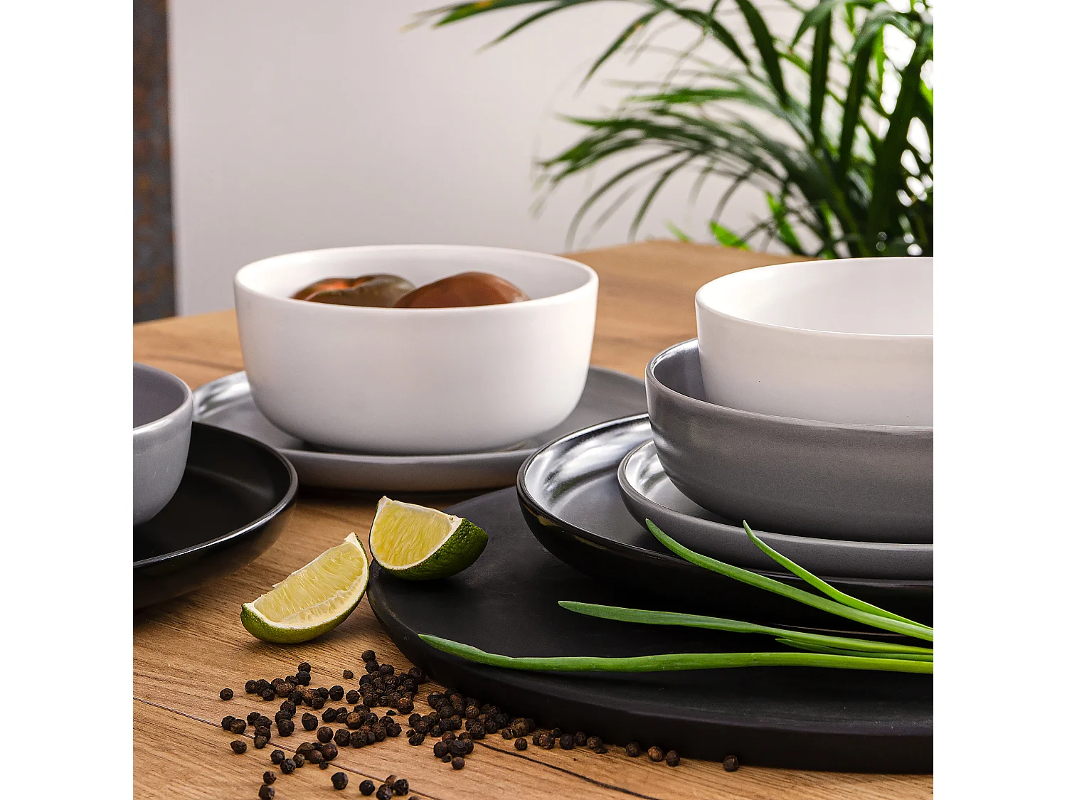 Service de table - Service vaisselle - 6 personnes 24 pièces - Blanc, Noir, Gris - VICTO