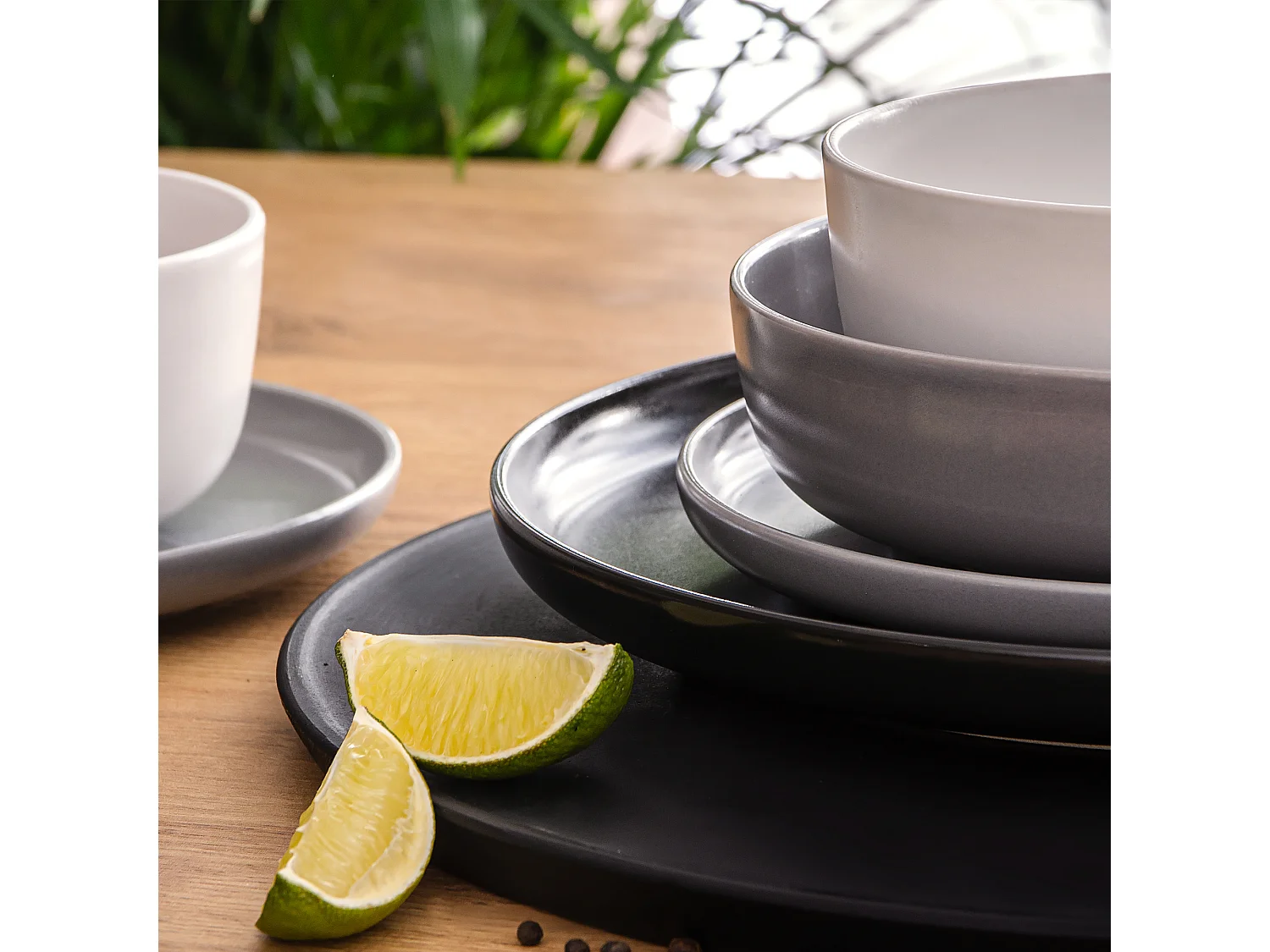 Service de table - Service vaisselle - 6 personnes 24 pièces - Blanc, Noir, Gris - VICTO