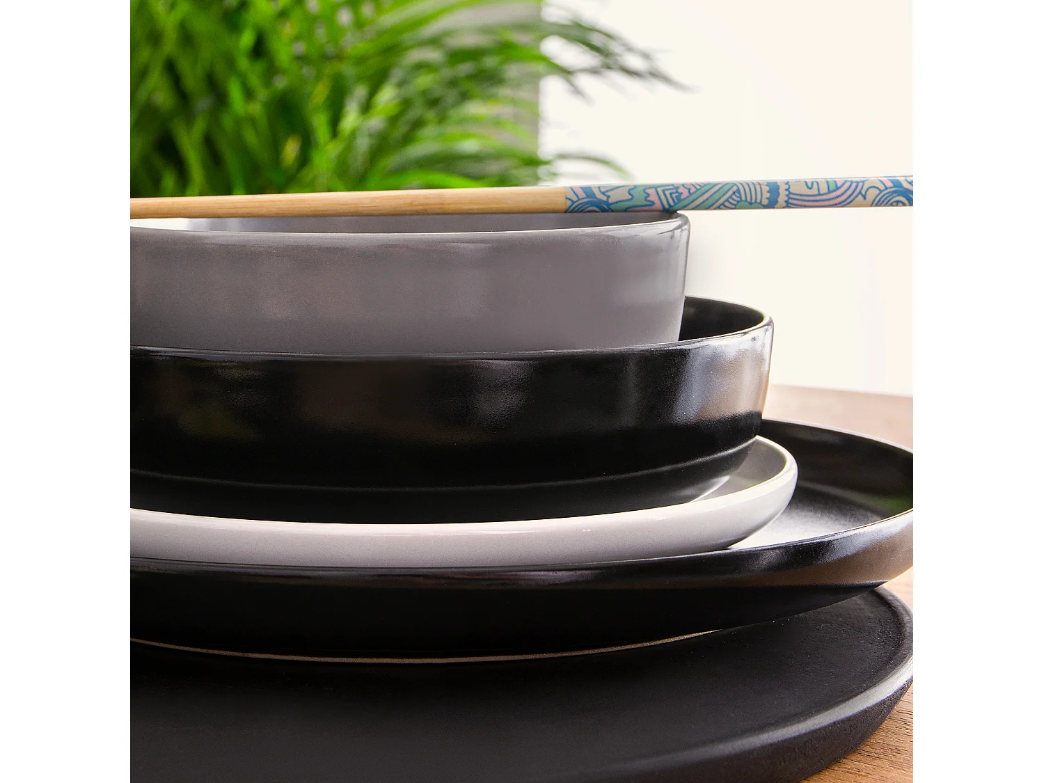 Service de table - Service vaisselle - 6 personnes 24 pièces - Blanc, Noir, Gris - VICTO