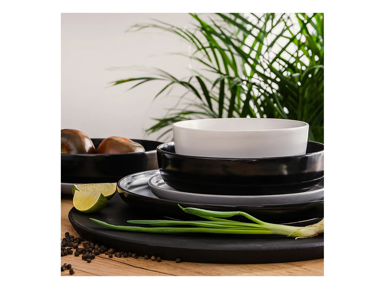 Service de table - Service vaisselle - 6 personnes 24 pièces - Blanc, Noir, Gris - VICTO