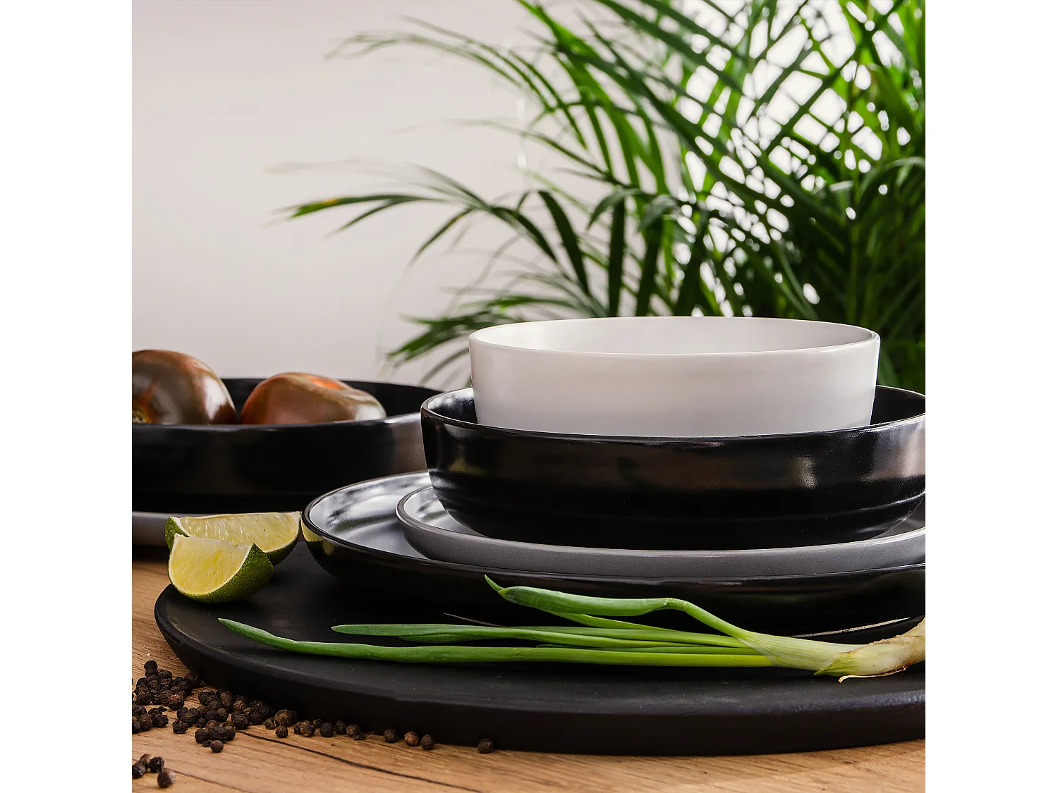 Service de table - Service vaisselle - 6 personnes 24 pièces - Blanc, Noir, Gris - VICTO