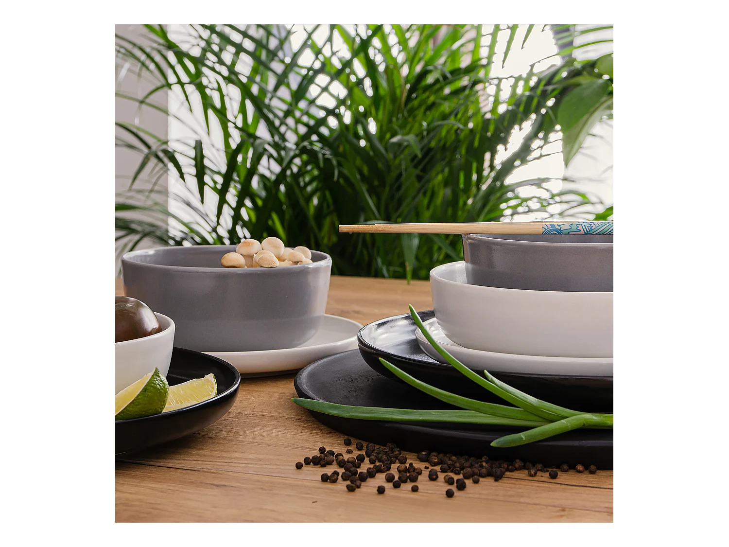 Service de table - Service vaisselle - 6 personnes 24 pièces - Blanc, Noir, Gris - VICTO