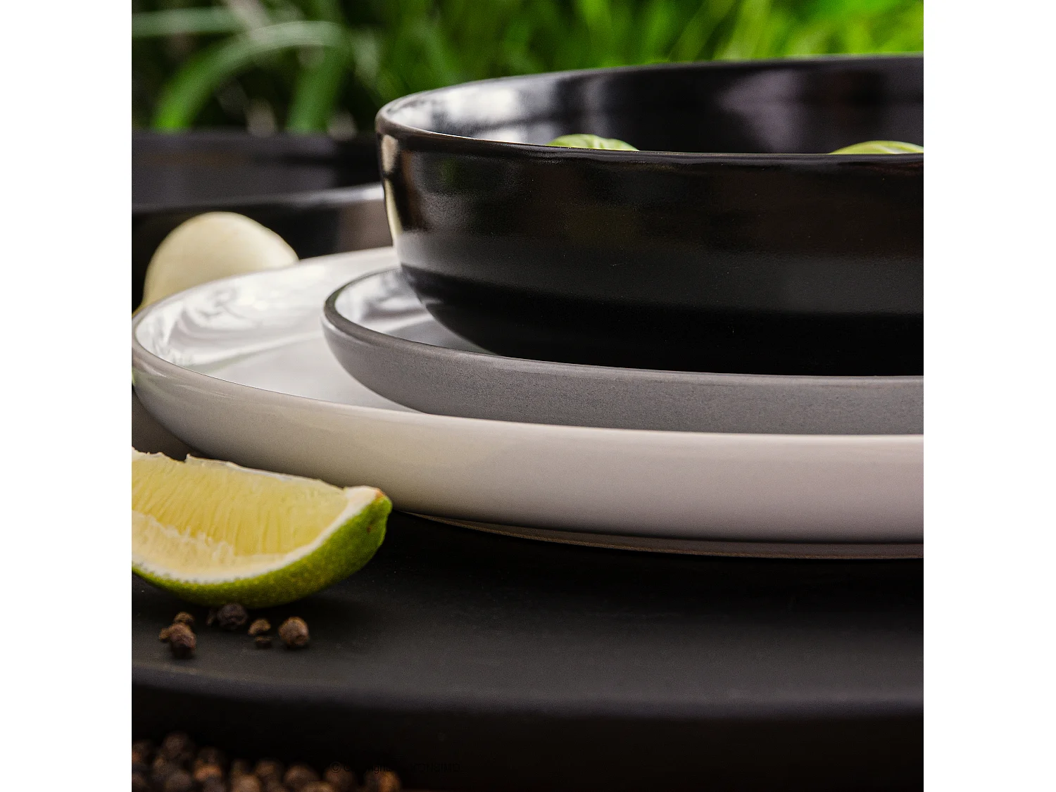 Service de table - Service vaisselle - 6 personnes 18 pièces - Gris, Blanc, Noir - VICTO