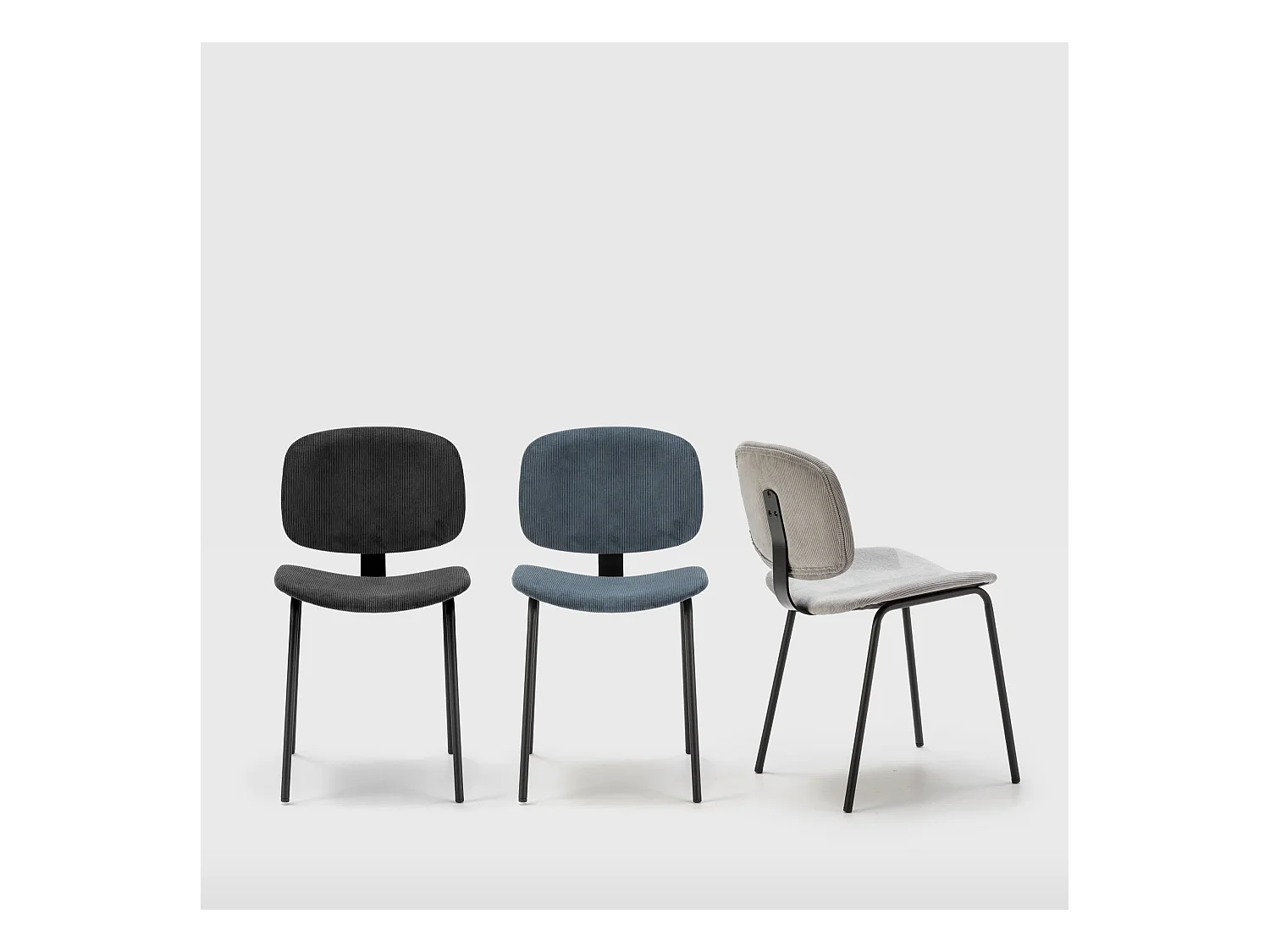 Lot de 2 chaises en velours côtelé et métal noir 45x53 h79 cm