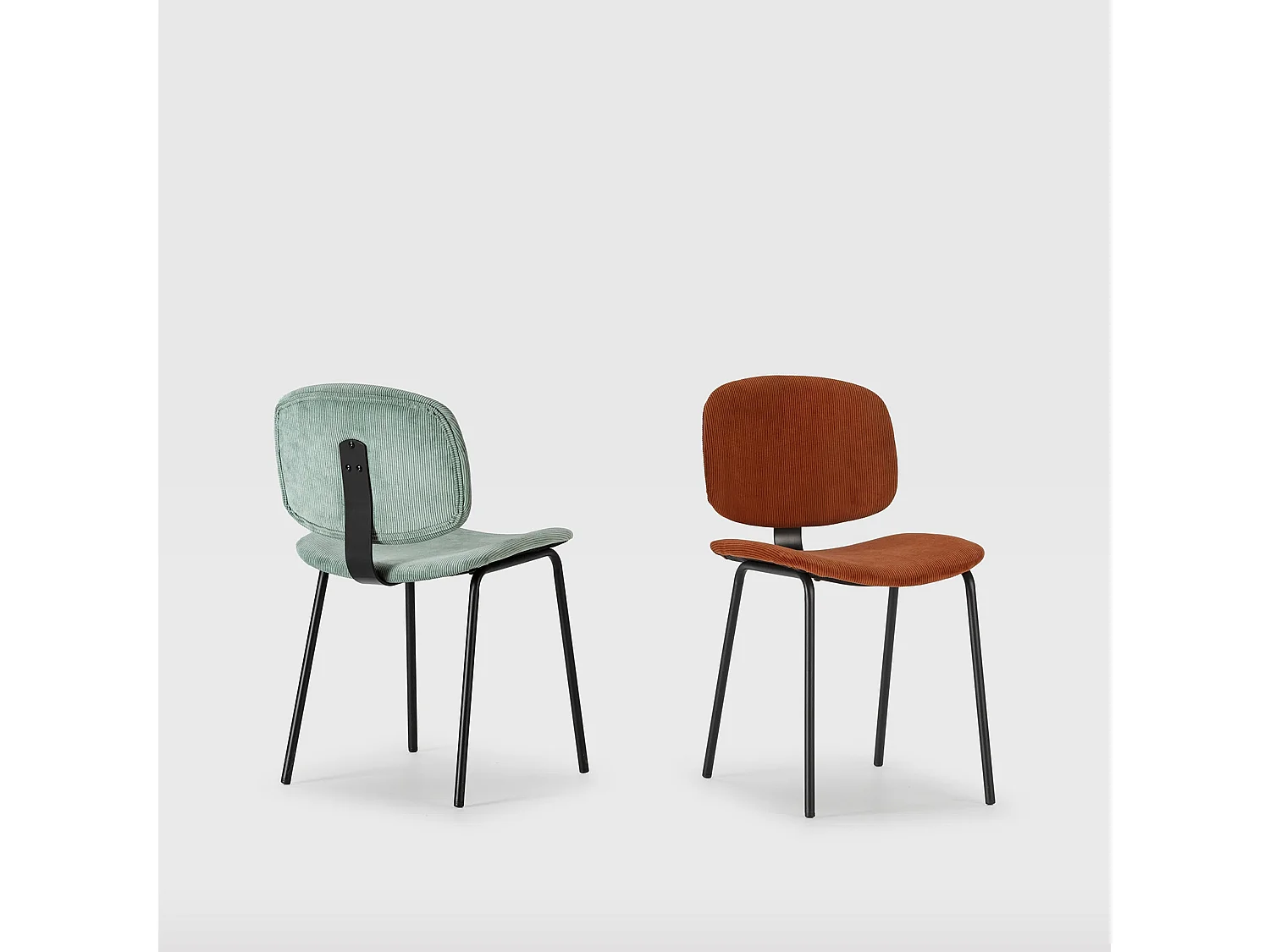 Lot de 2 chaises en velours côtelé et métal noir 45x53 h79 cm