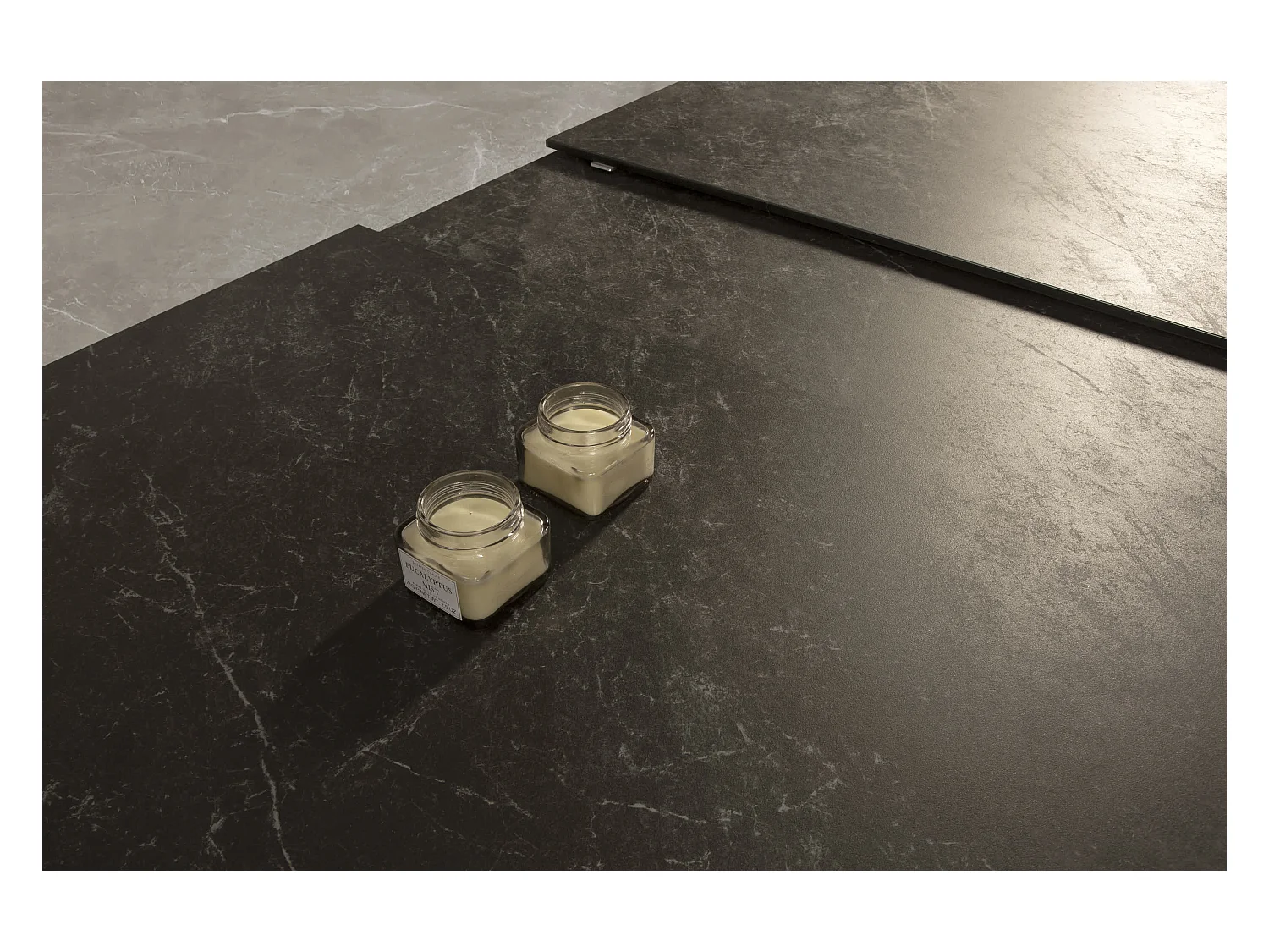 Tavolo estensibile da 6/8 persone in ceramica 160/220x76 cm