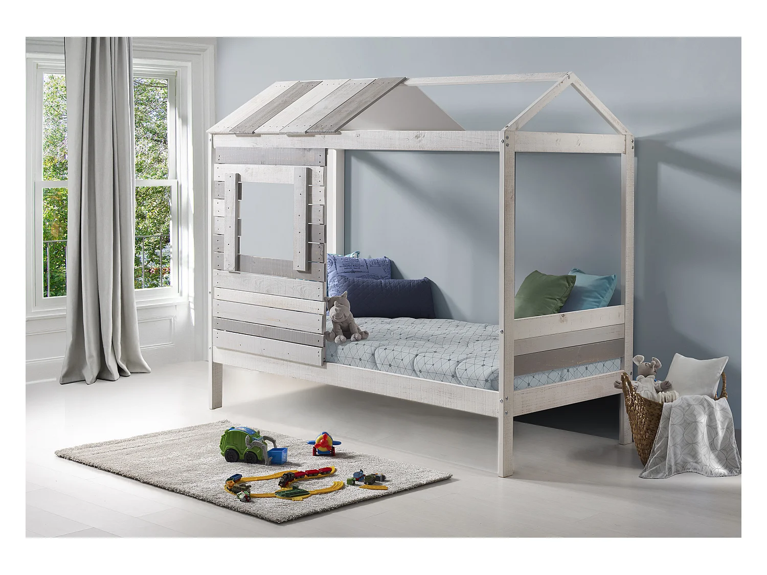 Bett im Hausstil, 200 x 181 cm