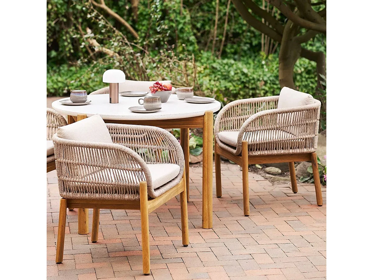 LORIENA - Lot de 2 Fauteuils de Table de Jardin en Acacia et Corde Beige avec Coussins