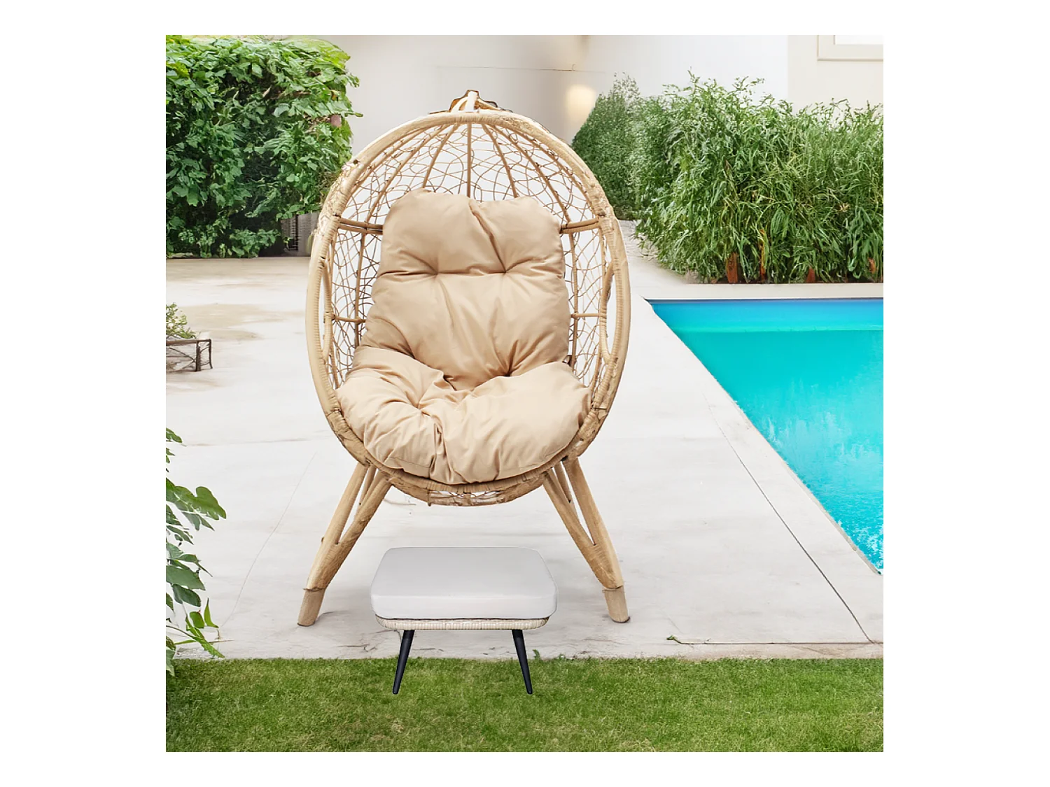 Ensemble d'extérieur : fauteuil suspendu effet rotin et repose-pieds avec coussin beige JANE