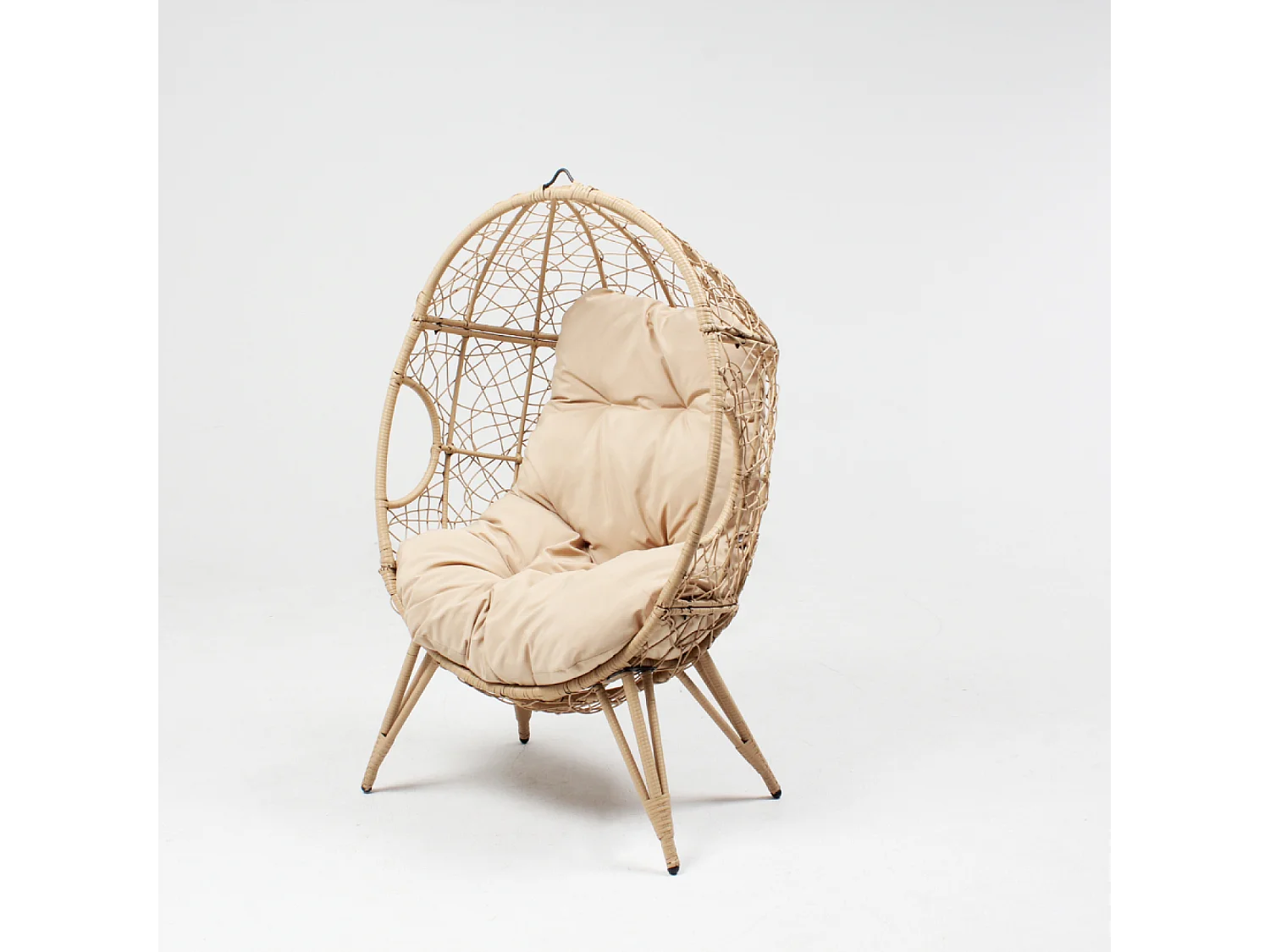 Ensemble d'extérieur : fauteuil suspendu effet rotin et repose-pieds avec coussin beige JANE