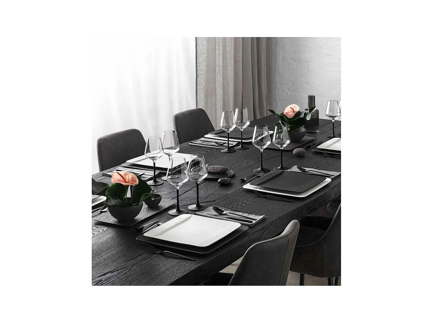 Set de 4 verres à vin rouge en cristal transparent/noir 470 ml, Manufacture Rock