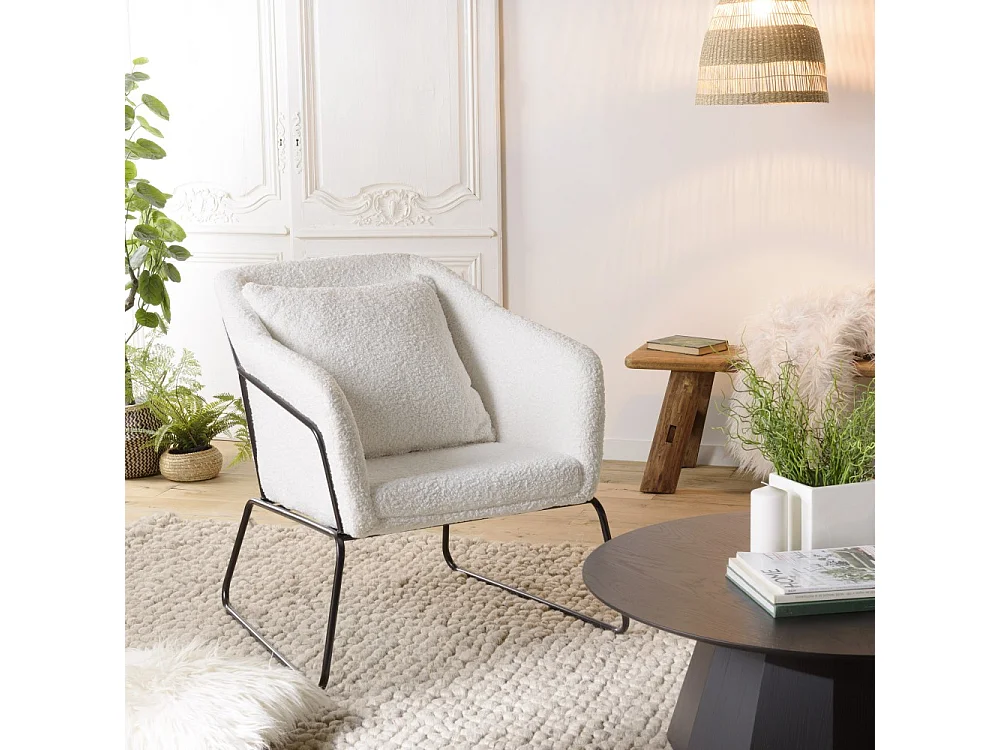 AGATHE - Fauteuil tissu bouclette blanc pieds évasés métal noir