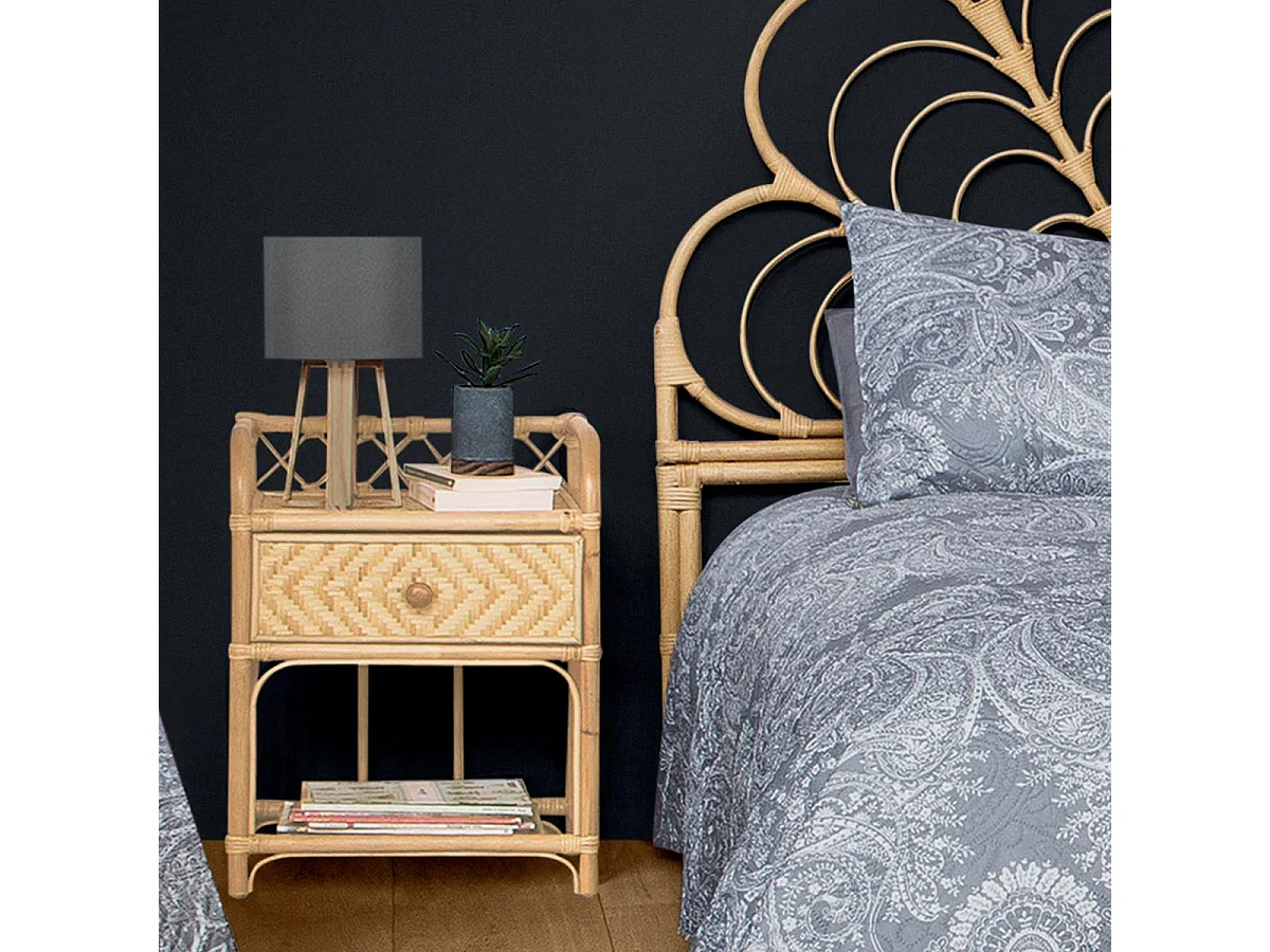 Stehlampe im skandinavischen Stil 20 x 40 cm