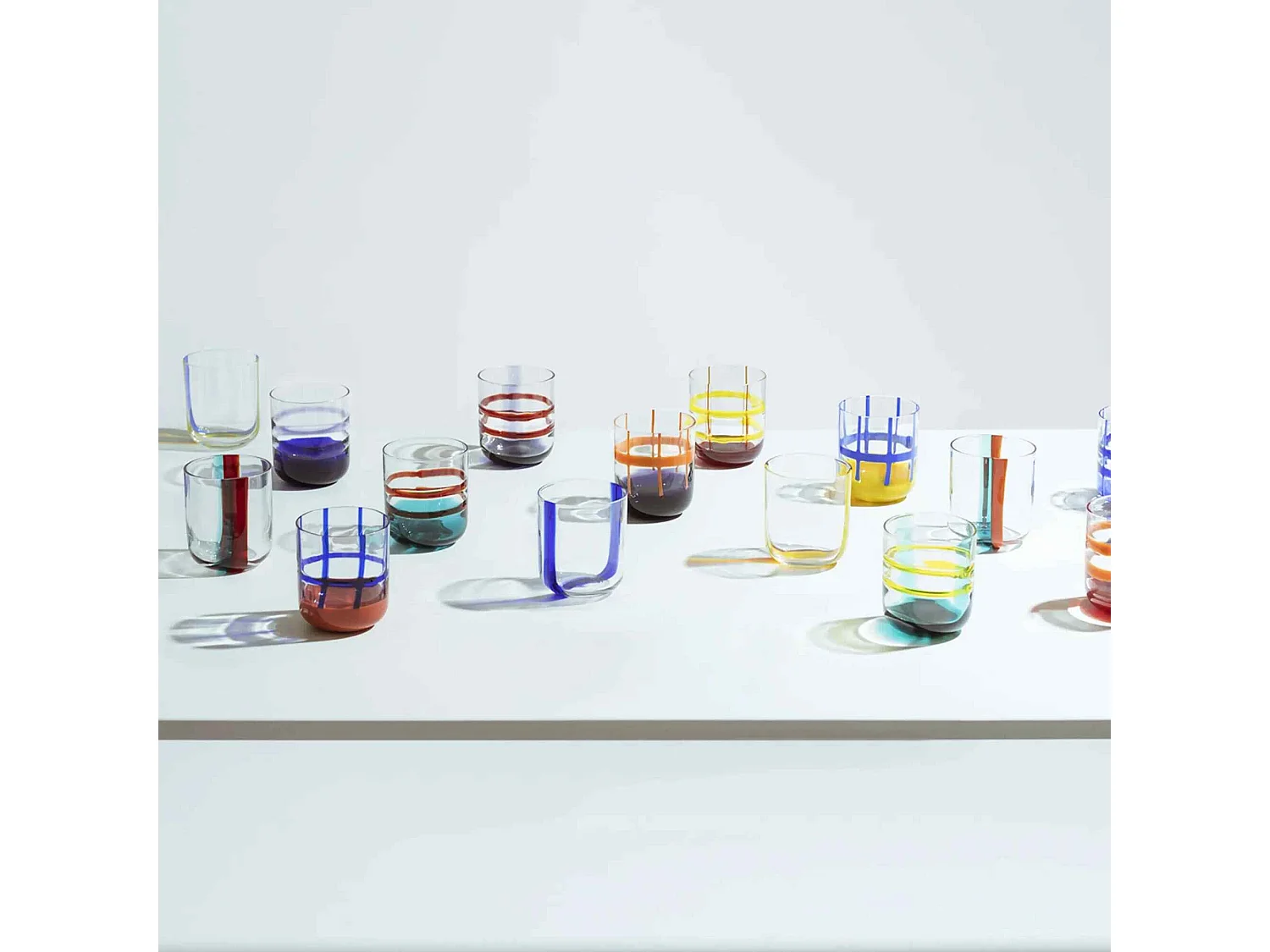 Gobelet en verre borosilicate bleu clair/jaune 350 ml, Gesti
