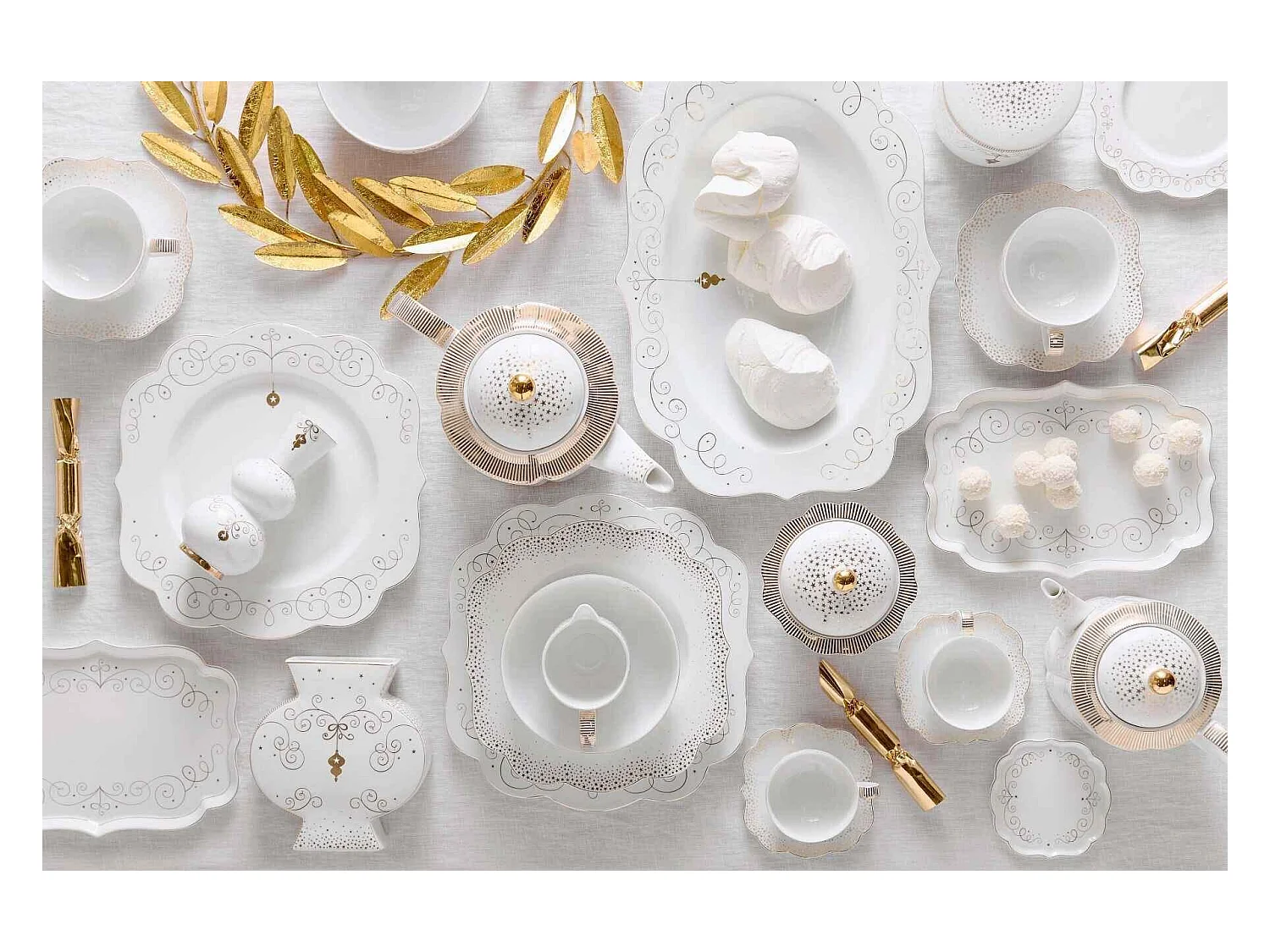 Grote theepot van porselein wit/goud 1650 ml, Royal