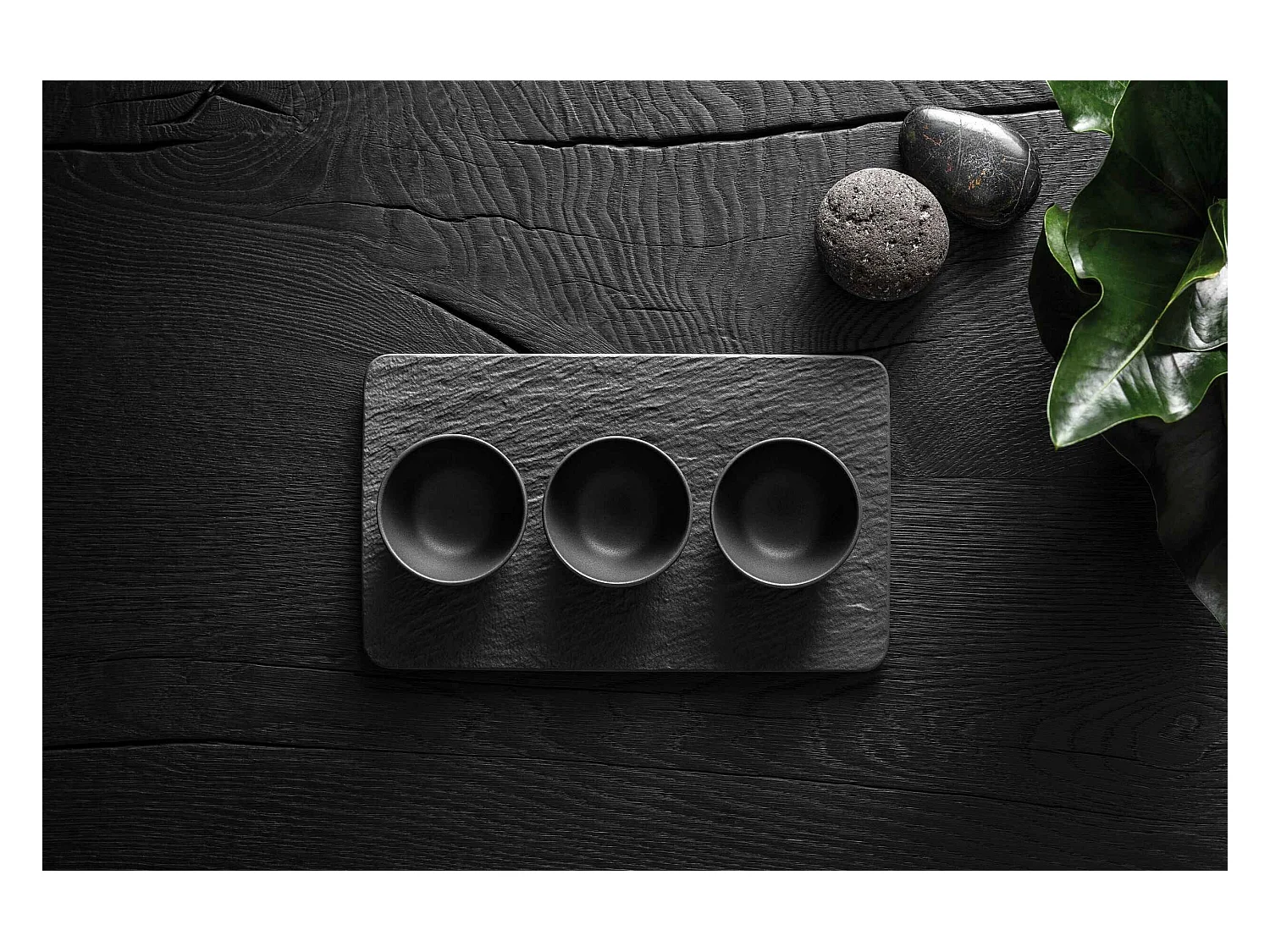 Zestaw 3 miseczek i tacy z porcelany czarnej, 60 ml, Manufacture Rock