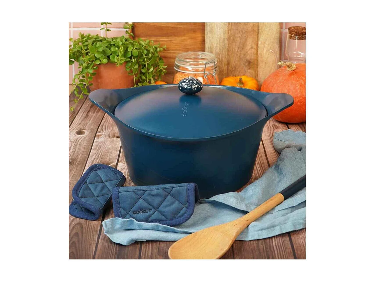 Antihaft-Kasserolle Cocotte aus recyceltem Metall Blaubeere D24 cm, L'Incroyable