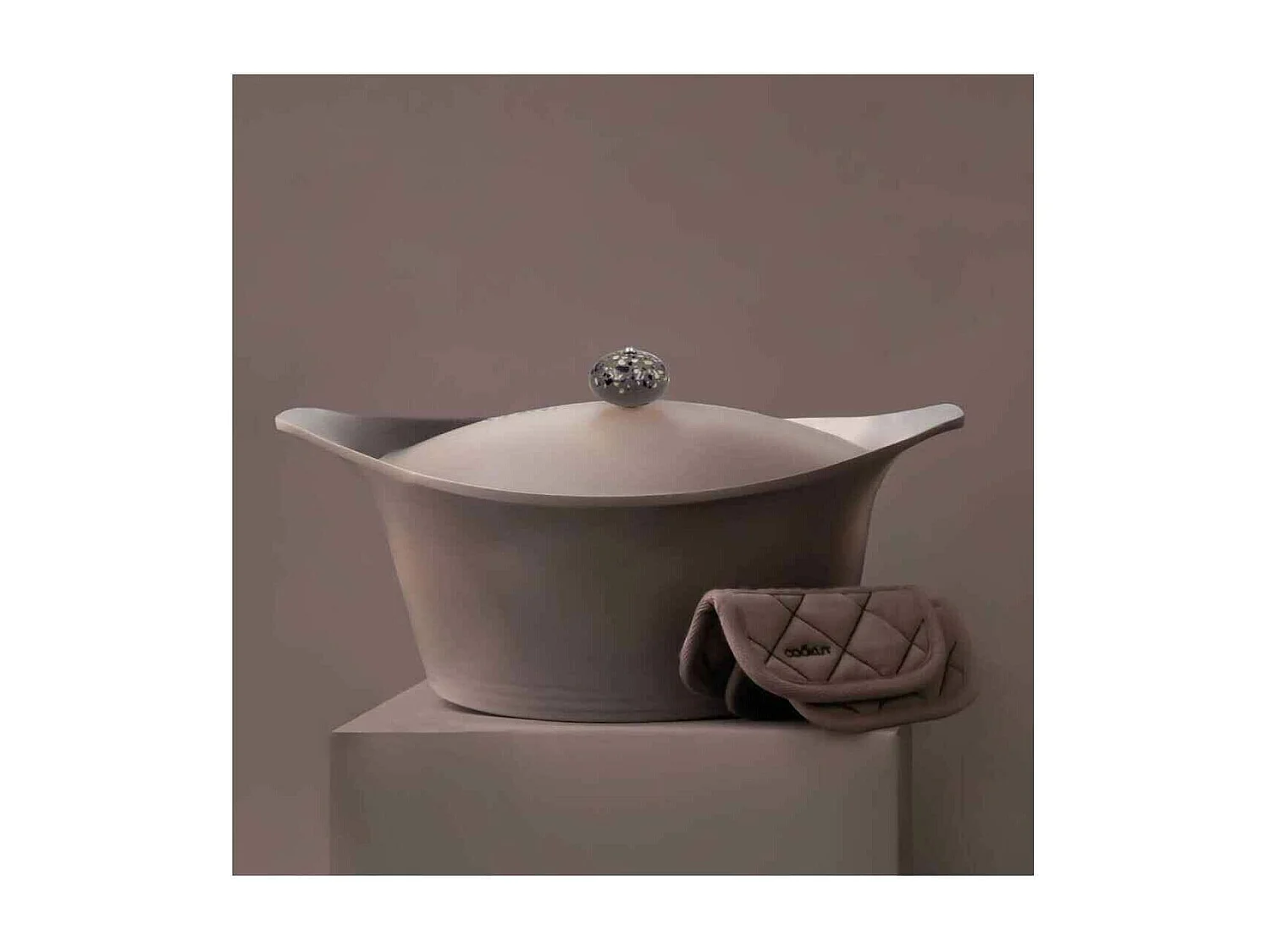 Antihaft-Kasserolle Cocotte aus recyceltem Metall Mokka D20 cm, L'Incroyable