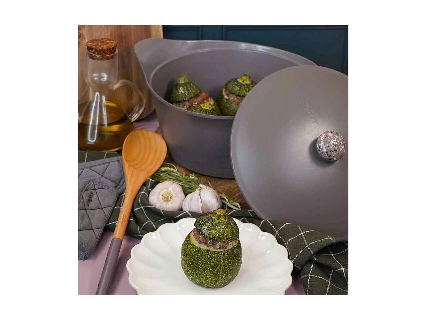 Antihaft-Kasserolle Cocotte aus recyceltem Metall Mokka D20 cm, L'Incroyable