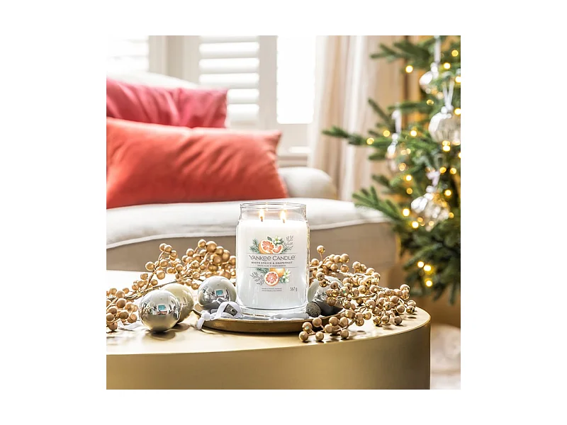 Bougie en grand pot, White Spruce & Grapefruit, blanc 567 gr, Signature