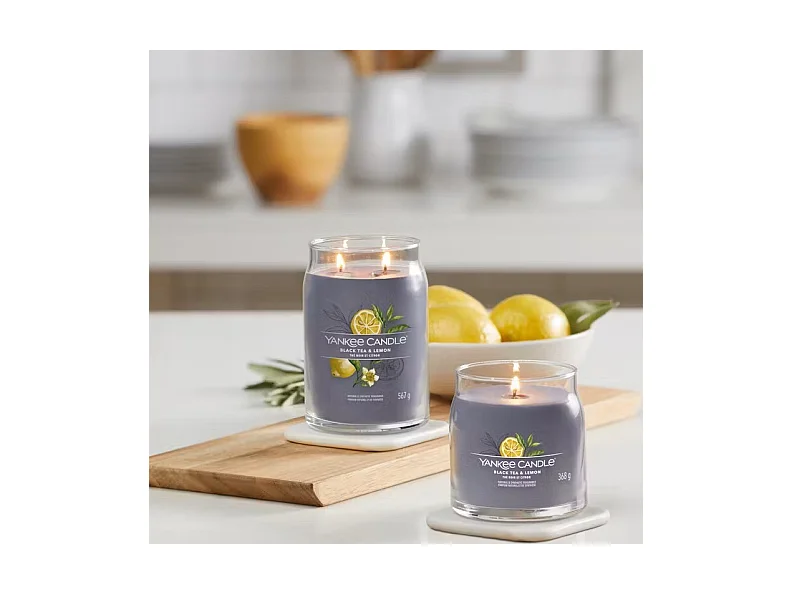 Candela profumata in giara media, Black Tea & Lemon, grigio 368 gr, Signature