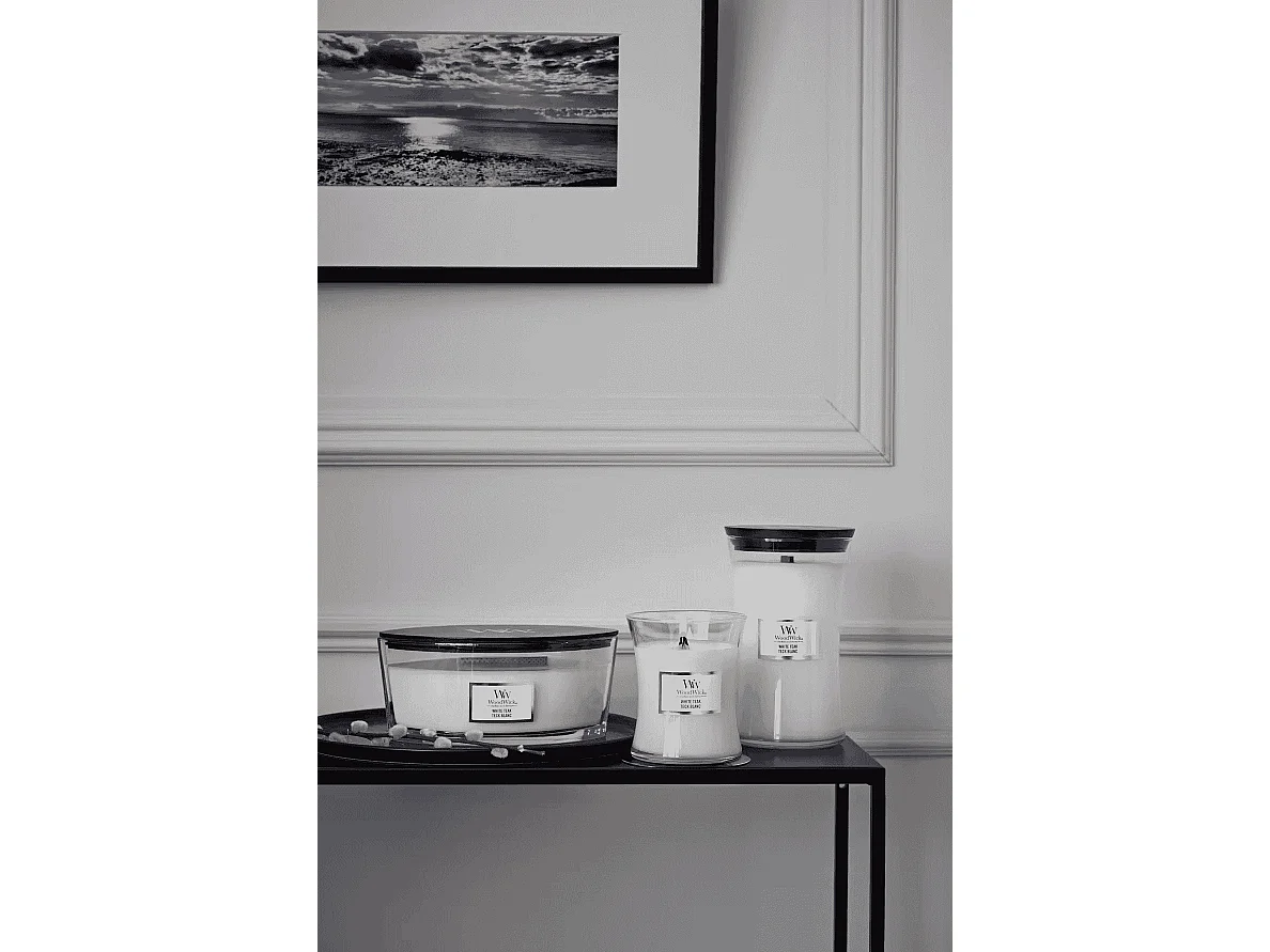 Bougie parfumée ellipse, White Teak, blanc 453 gr