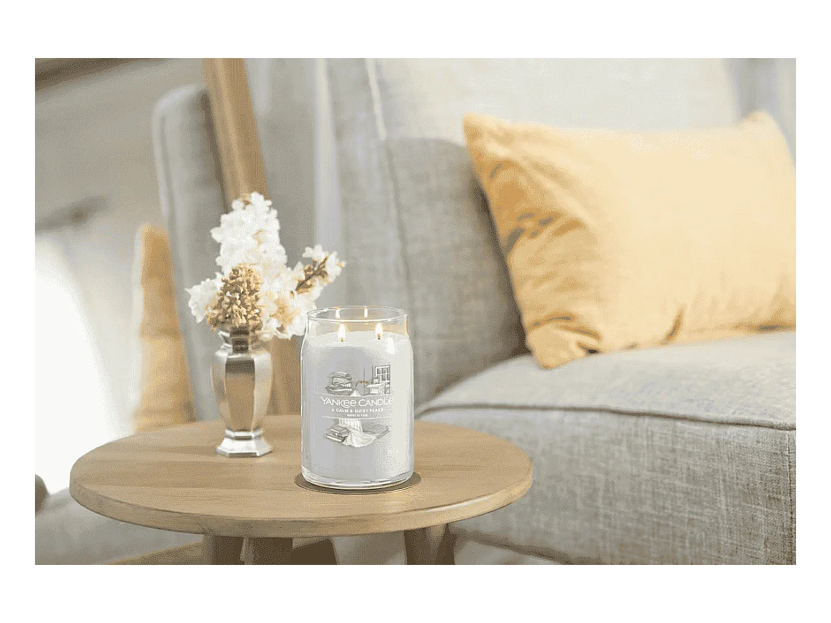 Kerze im großen Glas, A Calm & Quiet Place, azurblau 567 gr, Signature