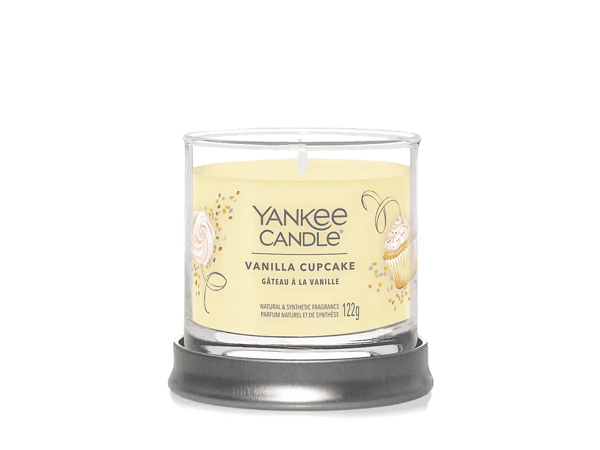 Świeca zapachowa w małym słoju, Vanilla Cupcake, żółty 122 gr, Signature