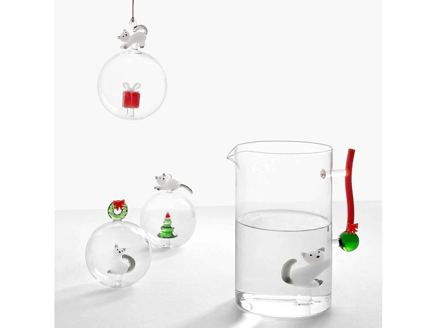 Dzbanek z szkła borokrzemowego, Kot i Piłka, biały/czerwony 1500 ml, Tabby Cat