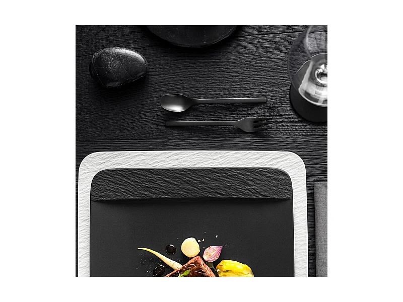 Talerz płaski kwadratowy z porcelany czarnej dł. 28 cm, Manufacture Rock