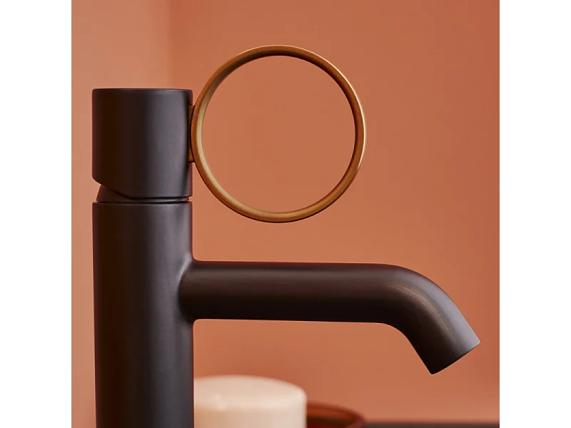 Mitigeur lavabo bas JACOB DELAFON Vivienne noir mat avec bague laiton brossée